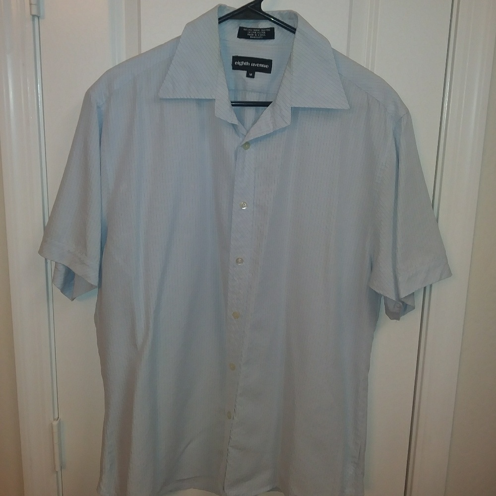 Eighth Avenue men's blue checkered button up shirt